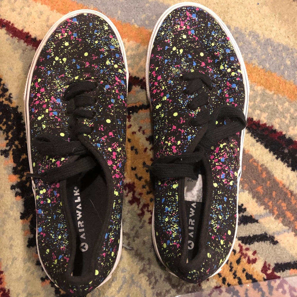 Air walk sneakers